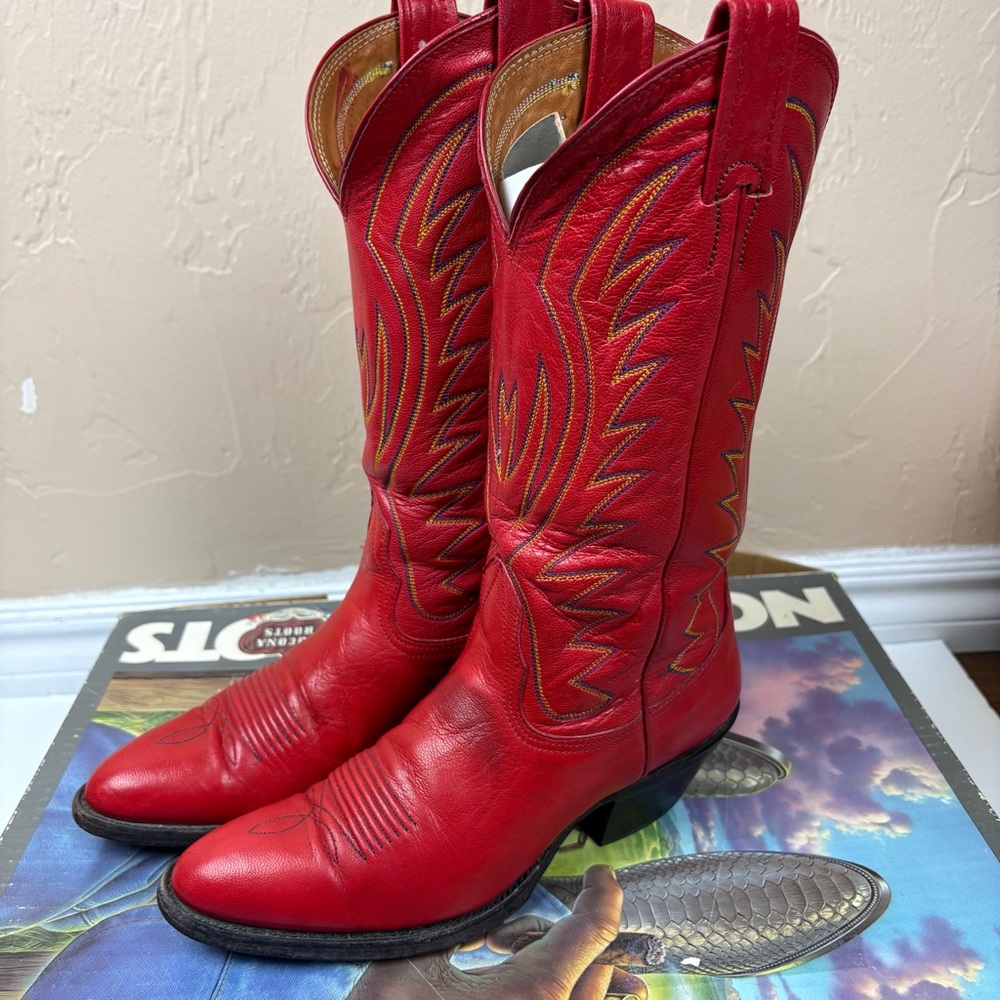 Vintage Red Nocona Cowgirl Boots Thunderbird Embroidery from 1985 Women’s 6.5